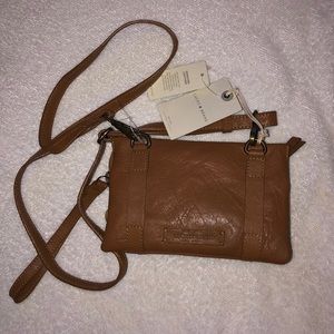 Lucky Brand tan leather purse